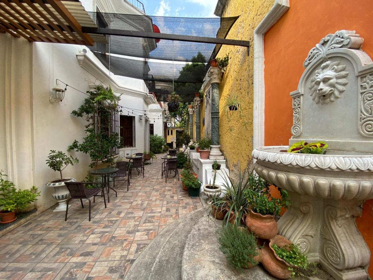 Indian Palace Hotel Boutique Spa & Restaurante 危地马拉安地瓜 外观 照片